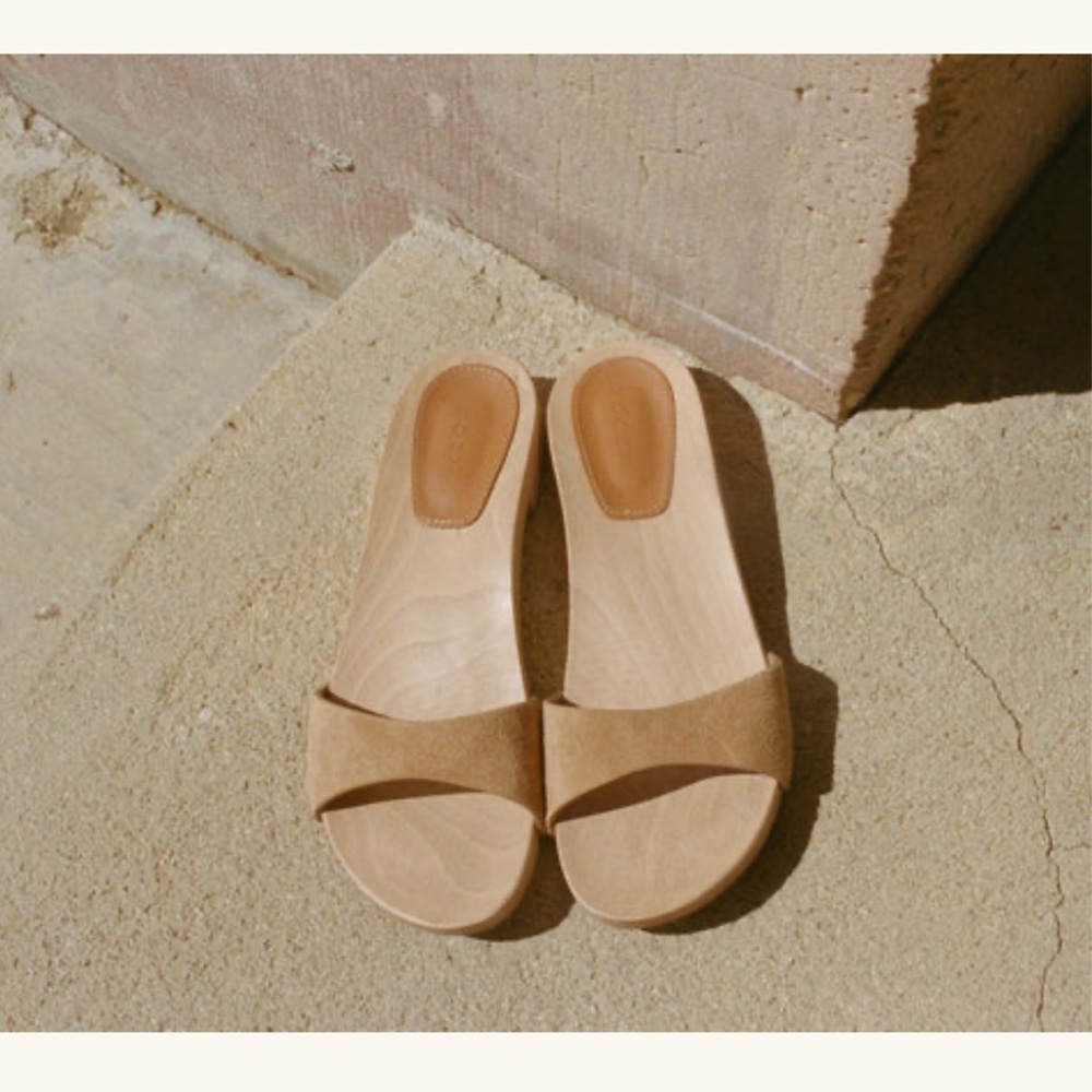 Doen Alix Sandals in Mustard Suede! Size 38.